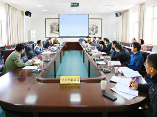 华体会（中国）召开2017版研究生培养方案修订会议