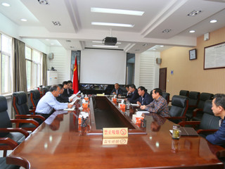华体会（中国）召开本科生国家奖助学金评审领导小组会议