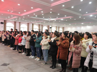 华体会平台举办第六十三期学生入党积极分子培训班结业典礼