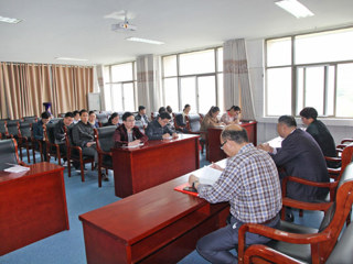 信息学院党委学习贯彻华体会（中国）2018年全面从严治党工作会议精神