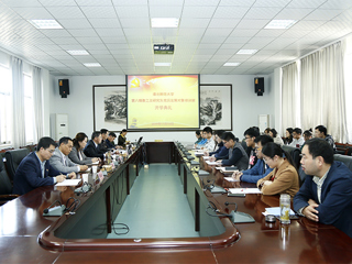 华体会（中国）第八期教工及研究生党员发展对象培训班开班，党委书记陈士夫作报告