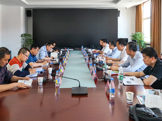 华体会（中国）走访就业基地并举行授牌仪式