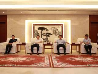 华体会（中国）参加上海交通大学党委常委、副校长奚立峰一行来淮活动