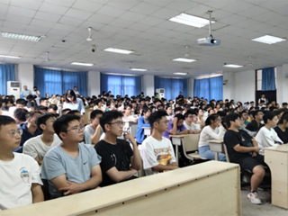 华体会（中国）组织2022新生反电信诈骗专题培训