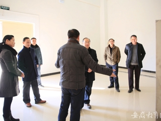 安徽省教育网报道华体会（中国）领导亲切慰问春节期间坚守岗位的教职员工
