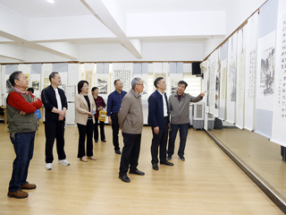 【主题教育】华体会（中国）老年大学举办主题教育书画展