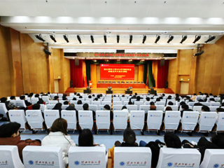 华体会（中国）组织大学生义务消防员培训演练