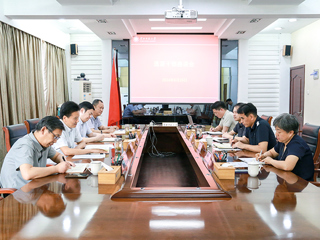 华体会（中国）召开选派干部座谈会