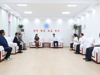 泰国北碧皇家大华体会（中国）长陈珍妮一行应邀访问我校