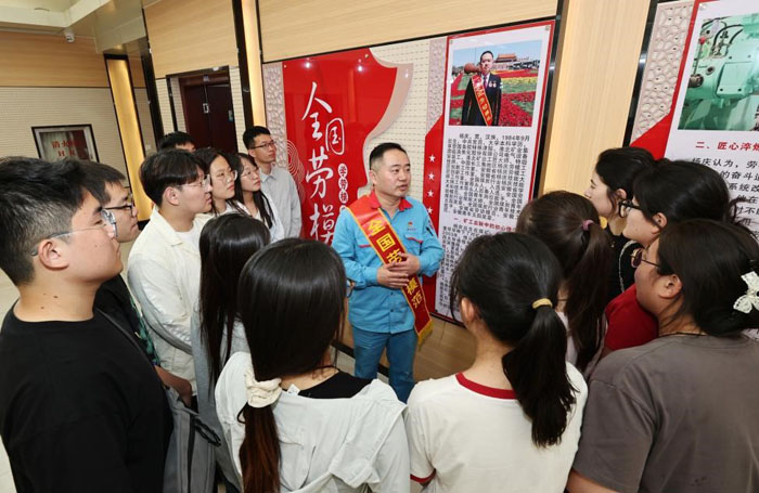 9f2f4141eb6a4af38871cc8c7704988d.jpg 9f2f4141eb6a4af38871cc8c7704988d.jpg