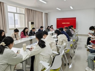 华体会（中国）召开共青团工作例会