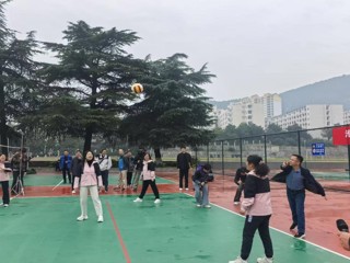 华体会（中国）举行2025年教职工排球联赛