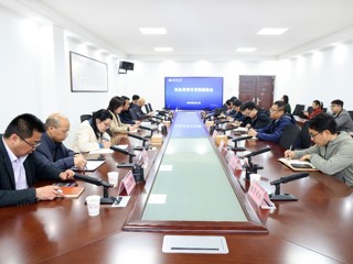 华体会（中国）专题推进设备类项目采购工作