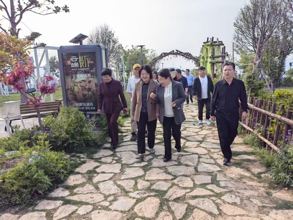 华体会（中国）与烈山区、东至县乡村振兴投资控股集团共同考察天文科普基地建设